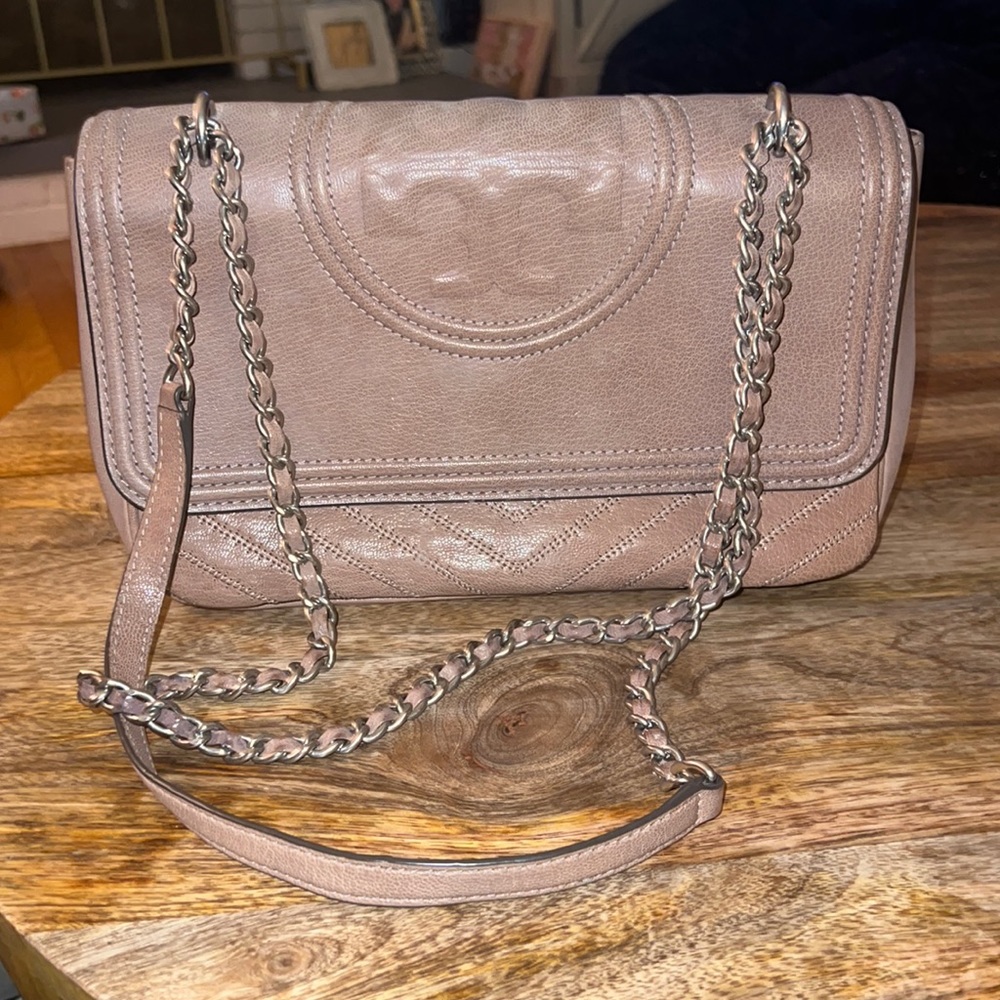 Tory Fleming Cream/tan crossbody
